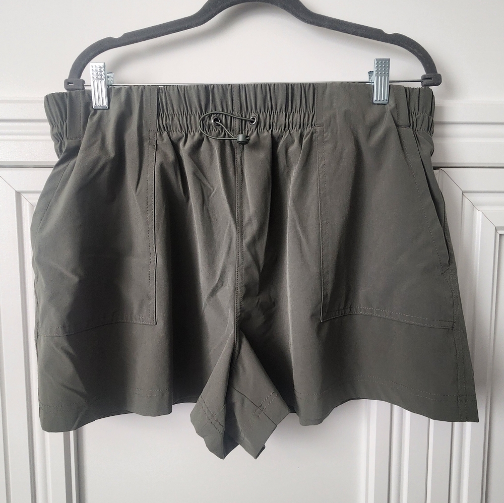 Avia Shorts